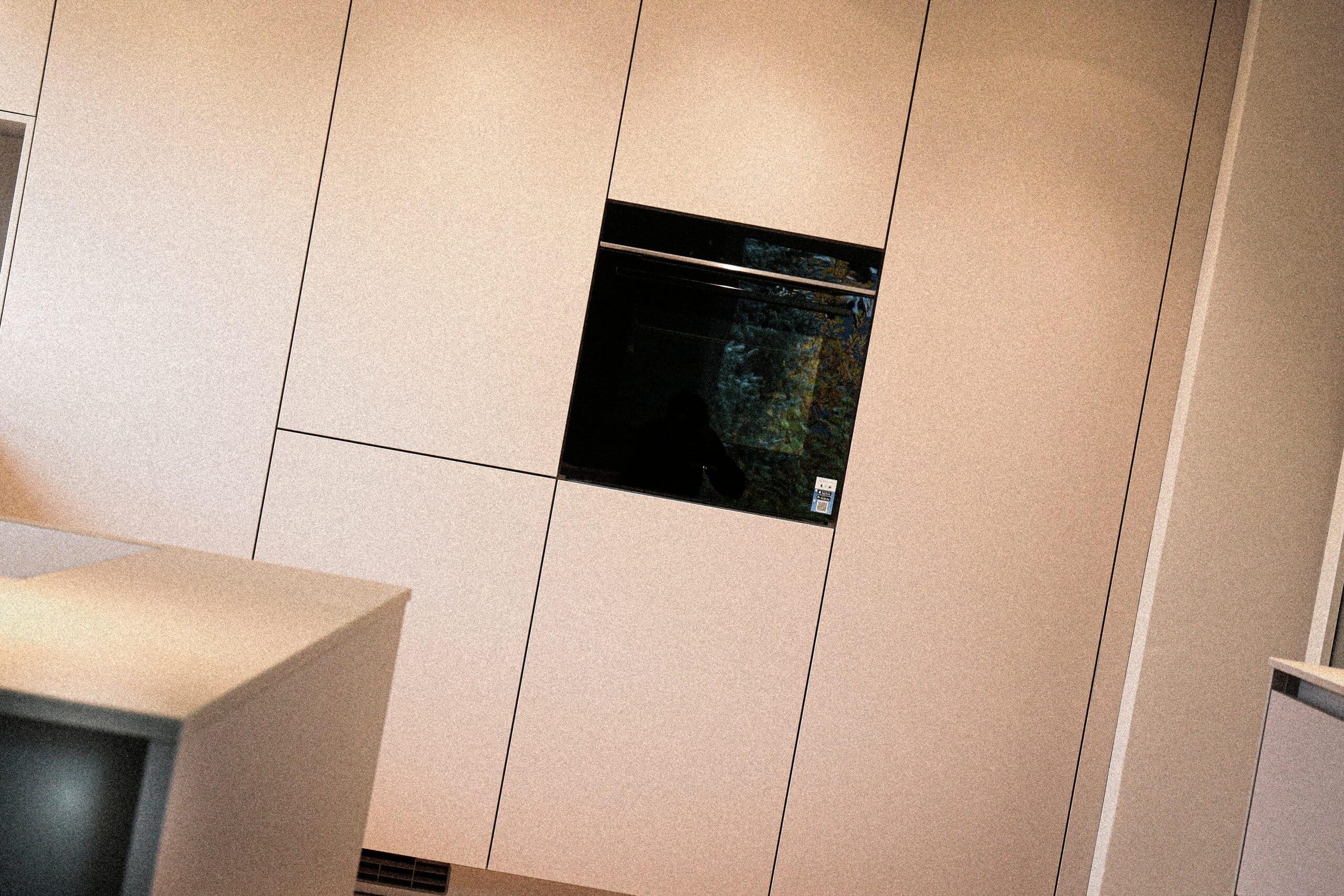 CUVINI Küchenstudio Schwabach Zeile mit Insel Design