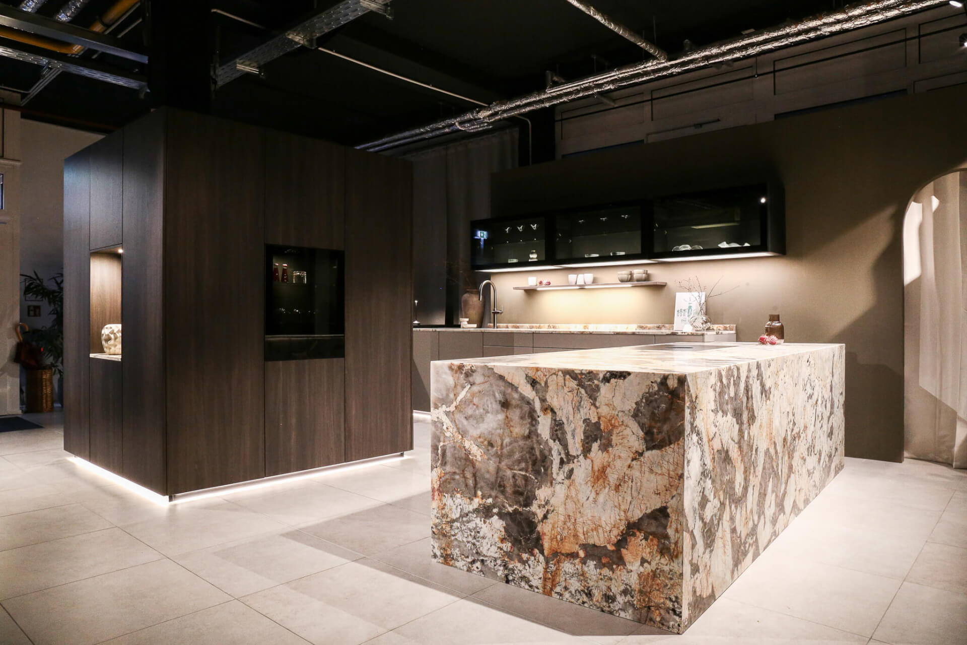 CUVINI Küchenstudio Nürnberg next125